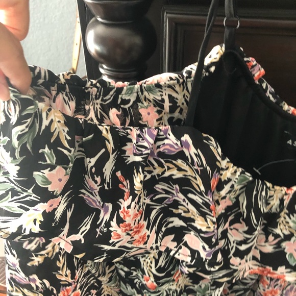 Floral cold shoulder jumpsuit romper size L - Picture 3 of 4